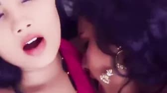 indian women Aarti Sharma seduced in 3some web series