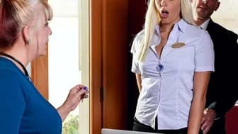 Checking Inside Athena Scene With Johnny Sins Athena Palomino - Brazzers Official