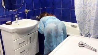 Milf was washing the tub and unexpectedly get a penis inside the booty from her son