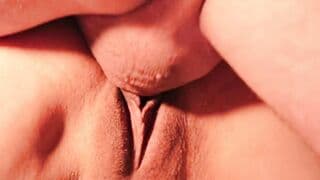 Strokes my soak lips